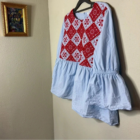 Crown & Ivy Cotton Embroidered Boho Style Blouse Size Medium - Picture 2 of 7